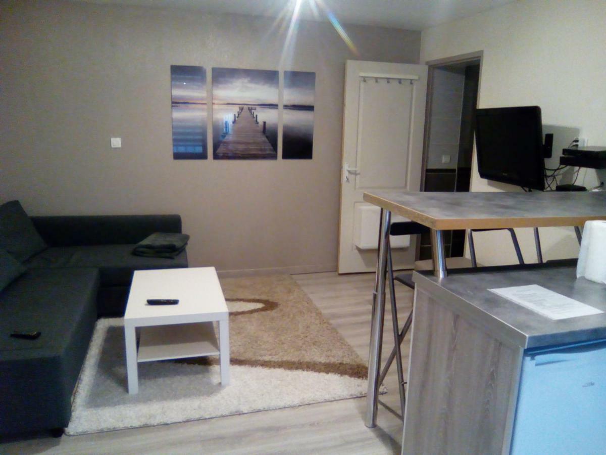 Studio Au Calme Apartment Batilly  Luaran gambar